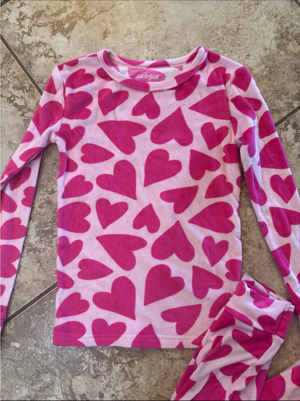 Girls cat & jack pink magenta heart soft fleece fuzzy pajamas - Picture 2 of 4